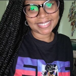 Meet your Posher, Shena